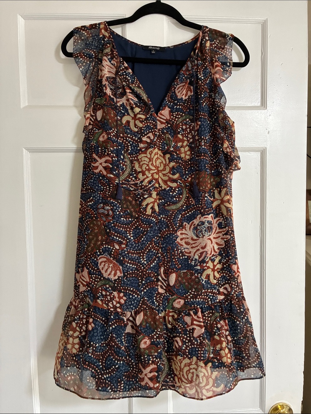 Madewell Floral Ruffle V-Neck Chiffon Dress in Navy and Peach Size S